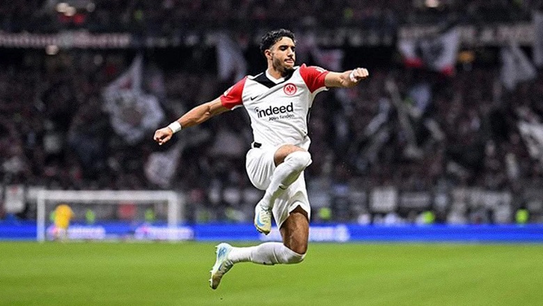  مرموش يصل إلى إنجلترا للانضمام إلى مانشستر سيتي 2 20250121 1737465925 734