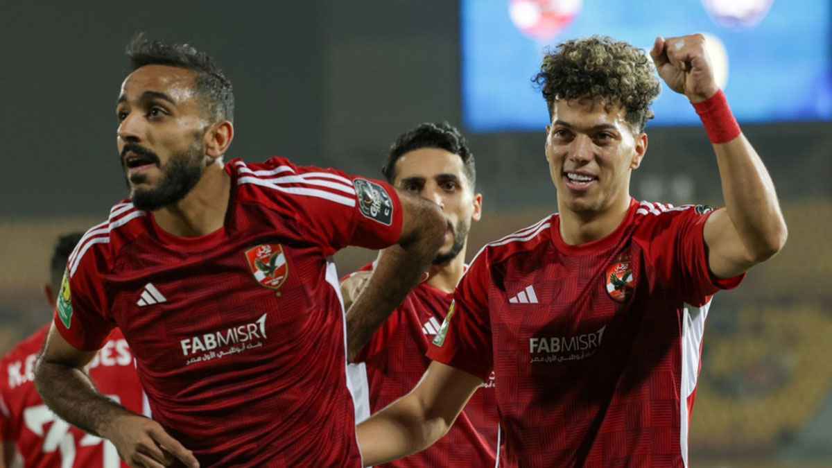  مصر.. التحقيق في اتهام نجمي الأهلي بجلب مخدرات من الخارج 2 20250206 1738831003 300