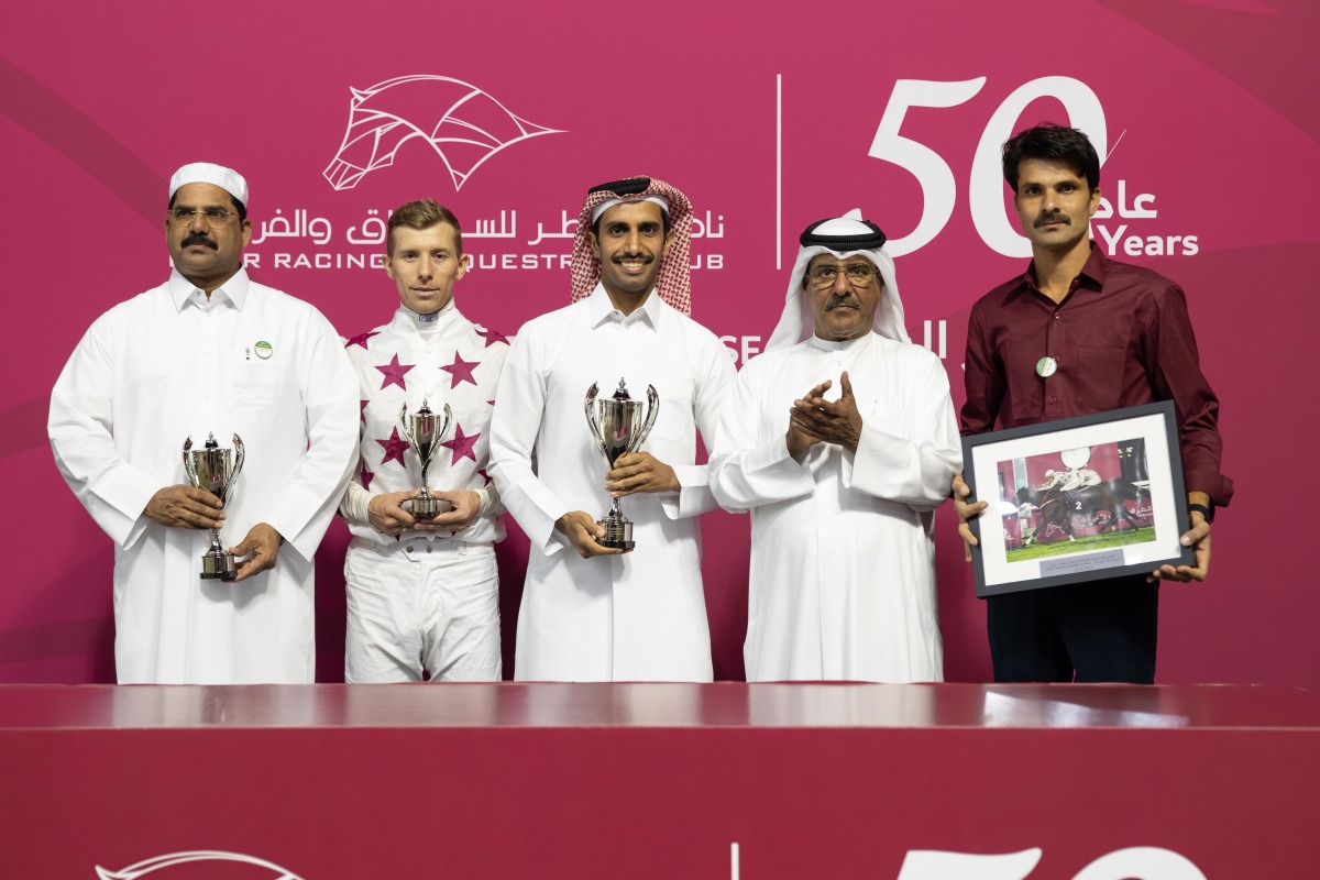  الجواد "دارك تروبر" يحرز لقب كأس برزان للخيل المهجنة الأصيلة 2 20251113 1763061529 39342