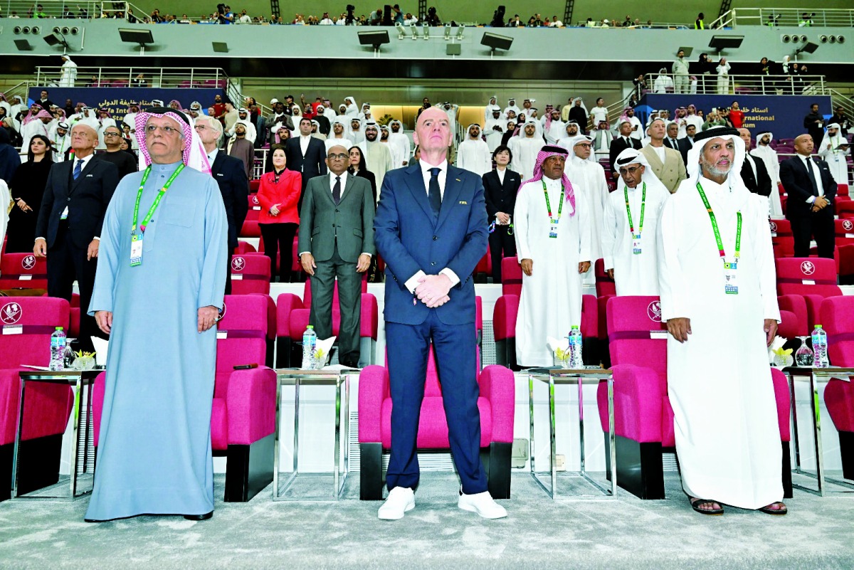  وزير الرياضة والشباب يتابع مباراة الإمارات والمغرب 2 20251216 1765863816 80