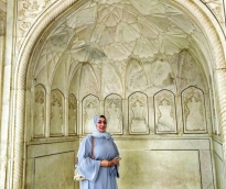   الفنانة شيخة الكواري
