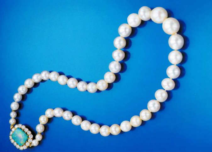 الشرق