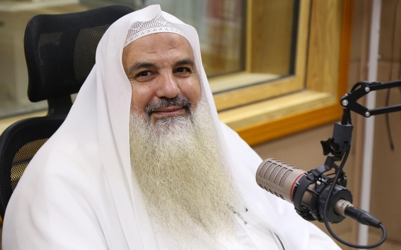 د. موافي عزب