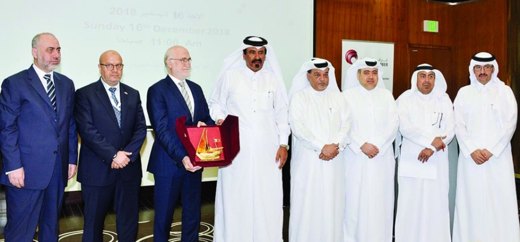 تبادل الهدايا التذكارية 