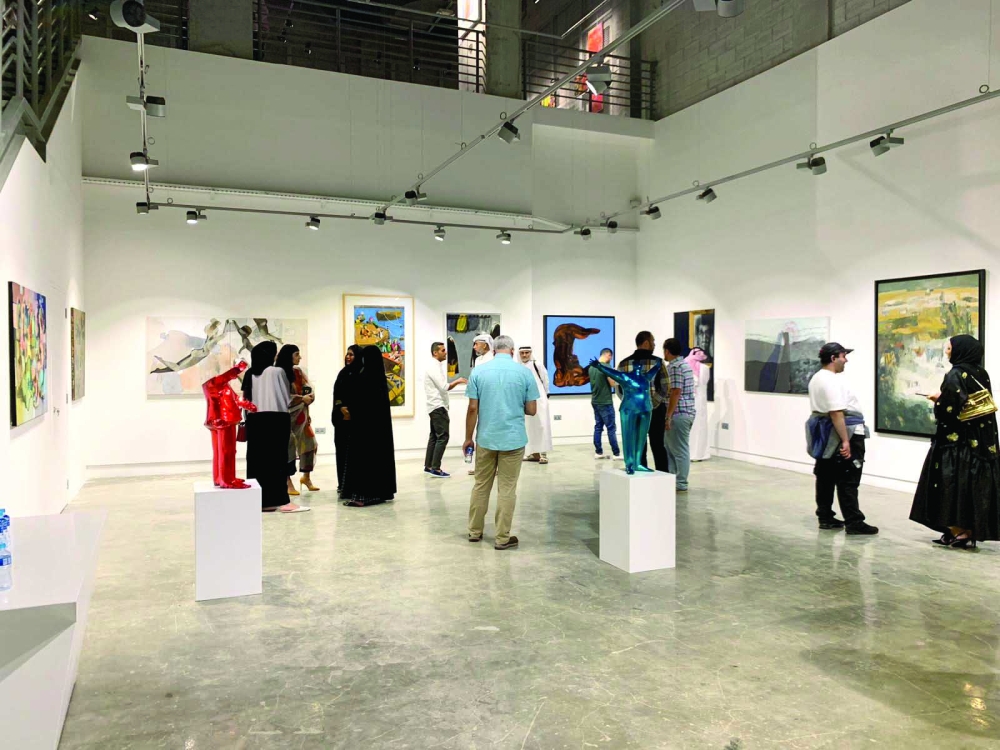 جاليري المرخية يفتتح معرض 