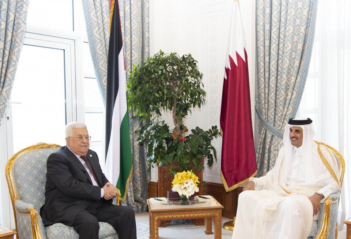 صاحب السمو يجتمع مع الرئيس الفلسطيني