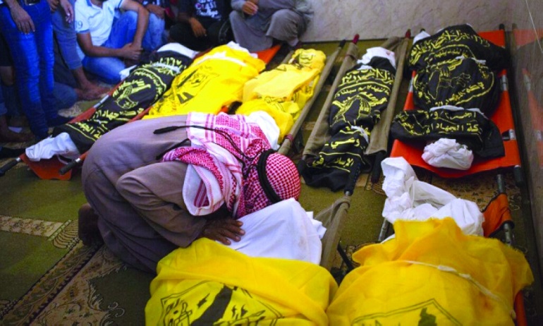 شهداء مجزرة عائلة السواركة وبينهم 5 أطفال في فلسطين