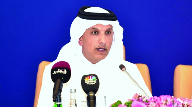 سعادة السيد علي شريف العمادي