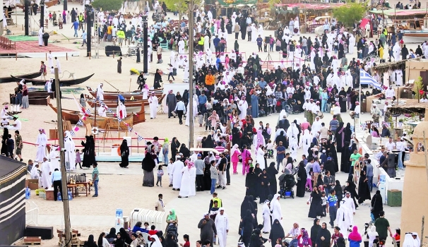  من زيارات الجمهور لمهرجان المحامل