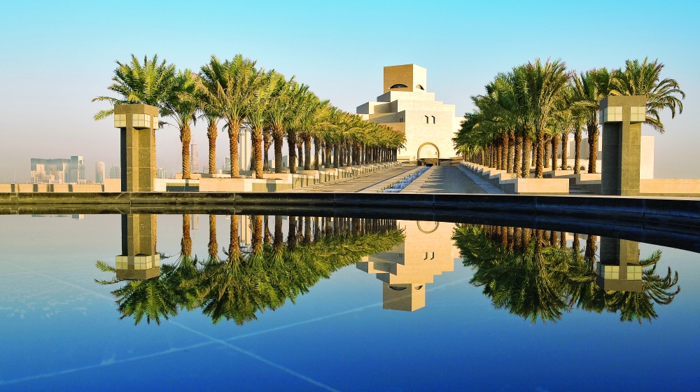الشرق