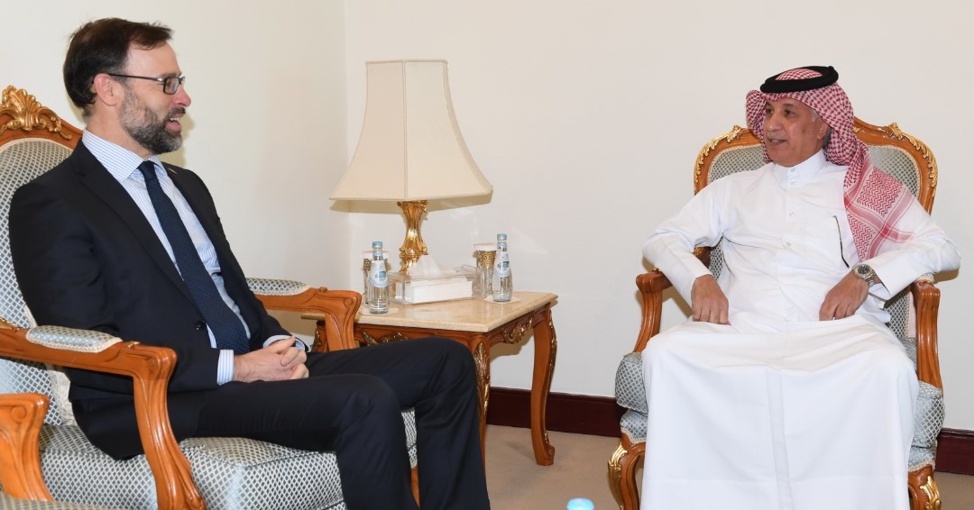 الشرق