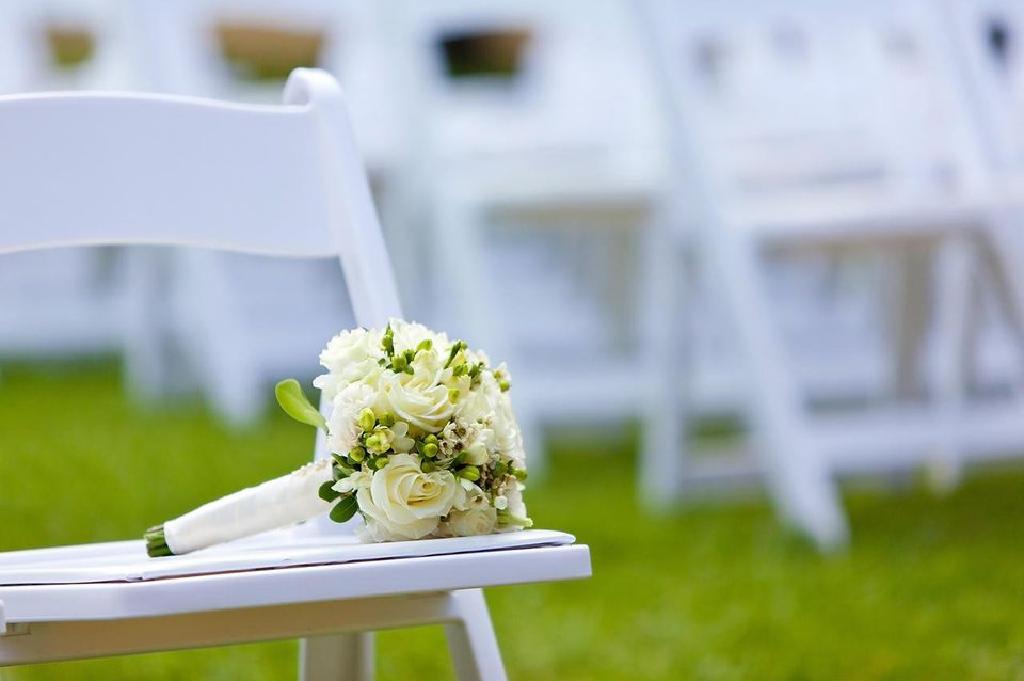 بسبب "كورونا".. عريس يقضي ليلة زفافه داخل السجن في ألمانيا!