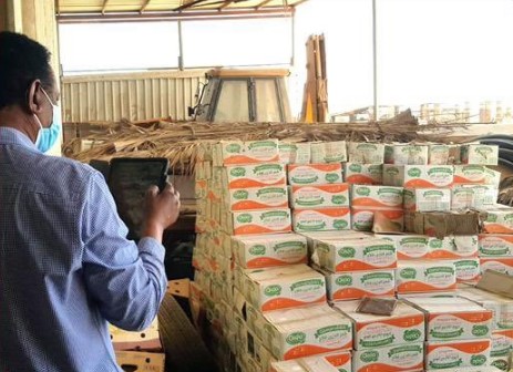 البلدية تضبط مواد غذائية منتهية الصلاحية في الشيحانية