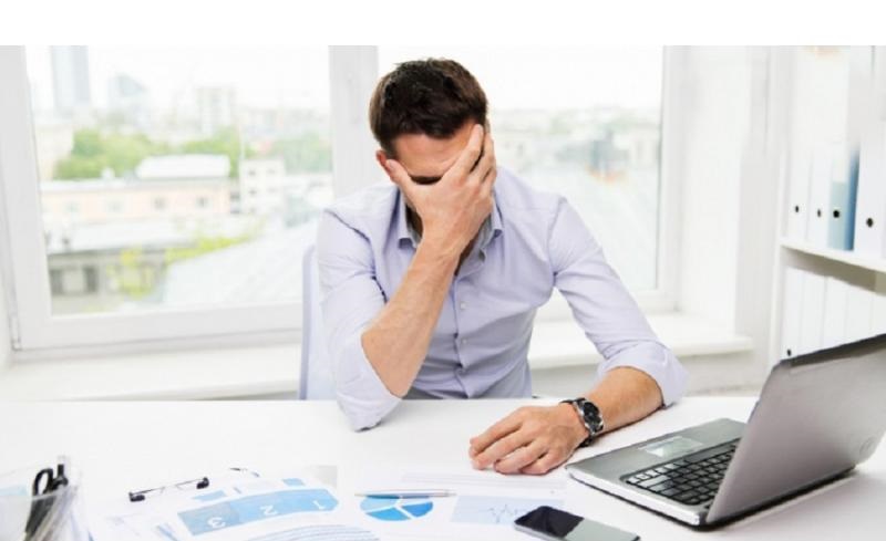 هل يريحك الجلوس لفترات طويلة؟ احذر.. دراسة جديدة تكشف مخاطر ذلك على صحتك العقلية