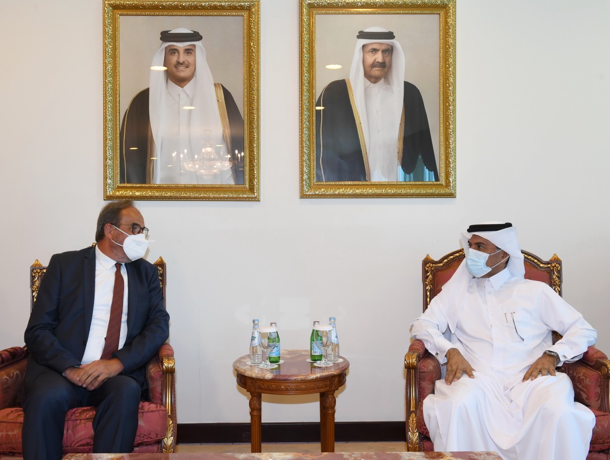الشرق