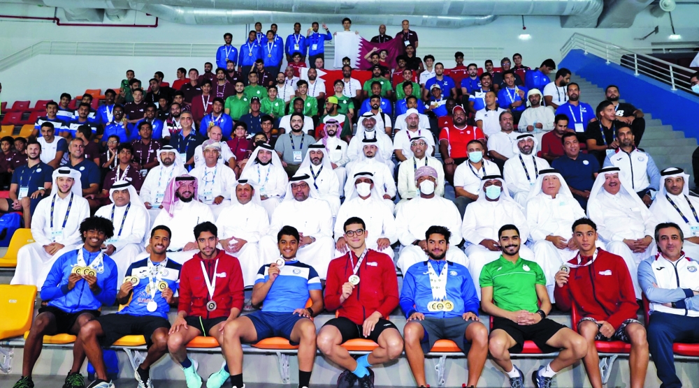 الشرق