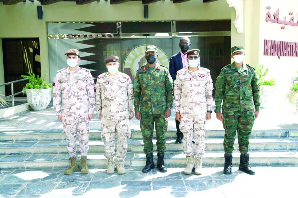 رئيس الاستخبارات الرواندي يزور أكاديمية الخدمة الوطنية