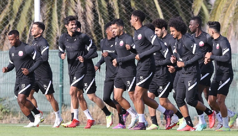 المنتخب القطري يواصل تدريباته لمواجهة نظيره البرتغالي السبت