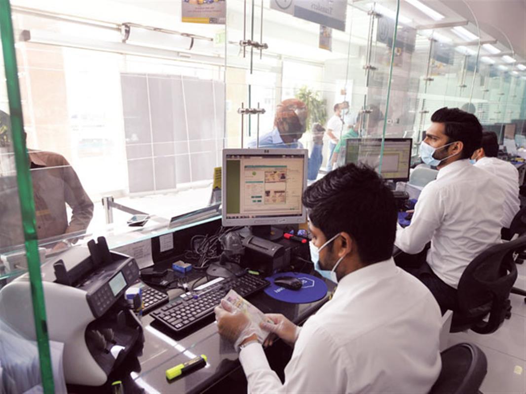 تعرف على أسعار العملات مقابل الريال القطري