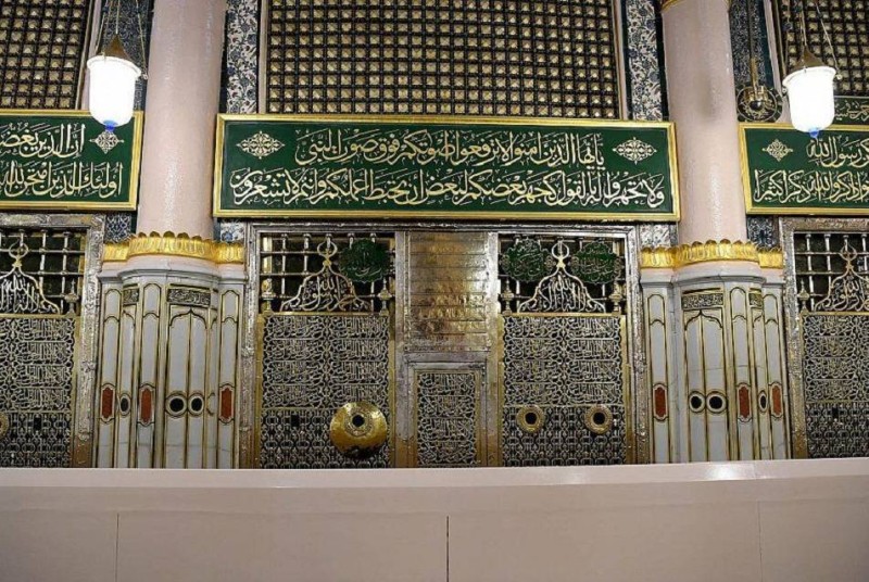 الحج السعودية : لا حجز للنساء على تطبيق "اعتمرنا" لزيارة قبر الرسول