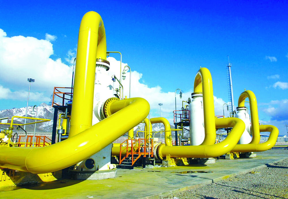 النفط يصعد بفضل شهية المخاطرة