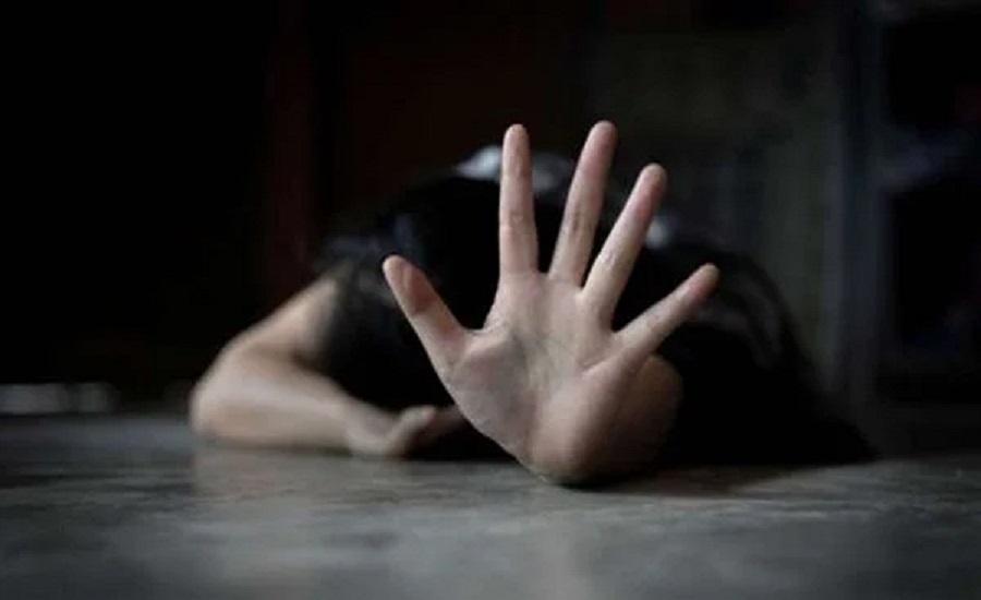 للمرة الثانية  في غضون شهر.. فتاة مصرية تنتحر بسبب الابتزاز الإلكتروني 