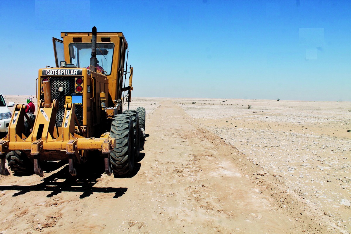 ضبط مخالفة تخريب للتربة بالخور