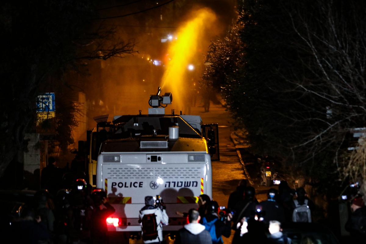 إصابات واعتقالات في تجدد اعتداءات قوات الاحتلال على أهالي حي الشيخ جراح