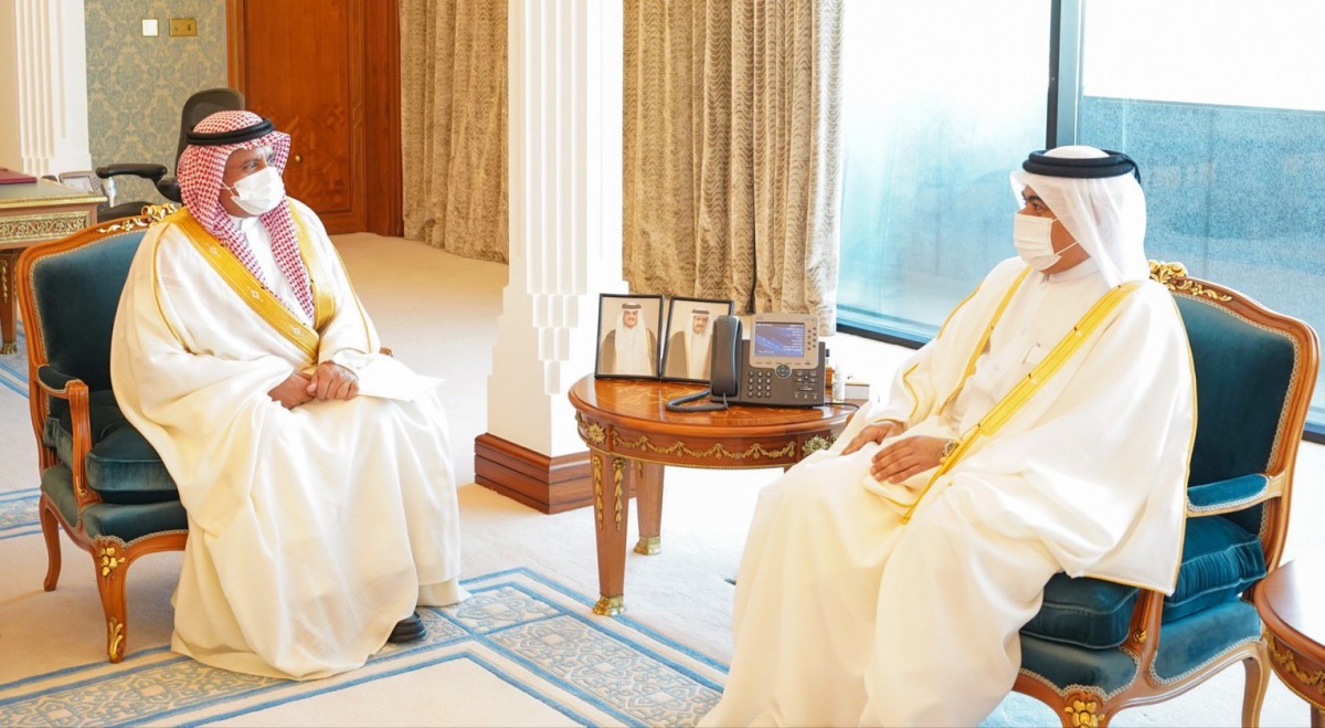 وزير المالية يناقش مع المدير العام لصندوق النقد العربي أوجه التعاون المشترك