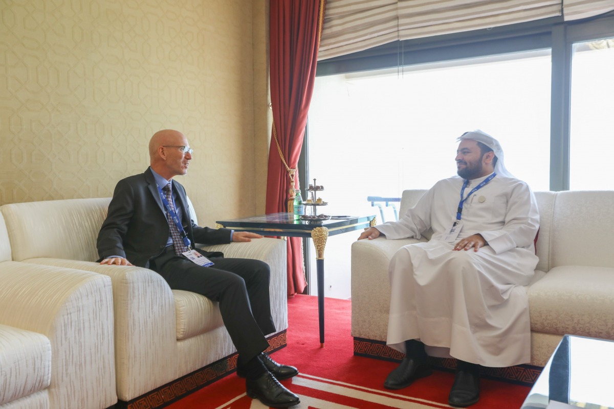  مساعد وزير الخارجية للشؤون الإقليمية يجتمع مع عدد من المسؤولين على هامش المنتدى