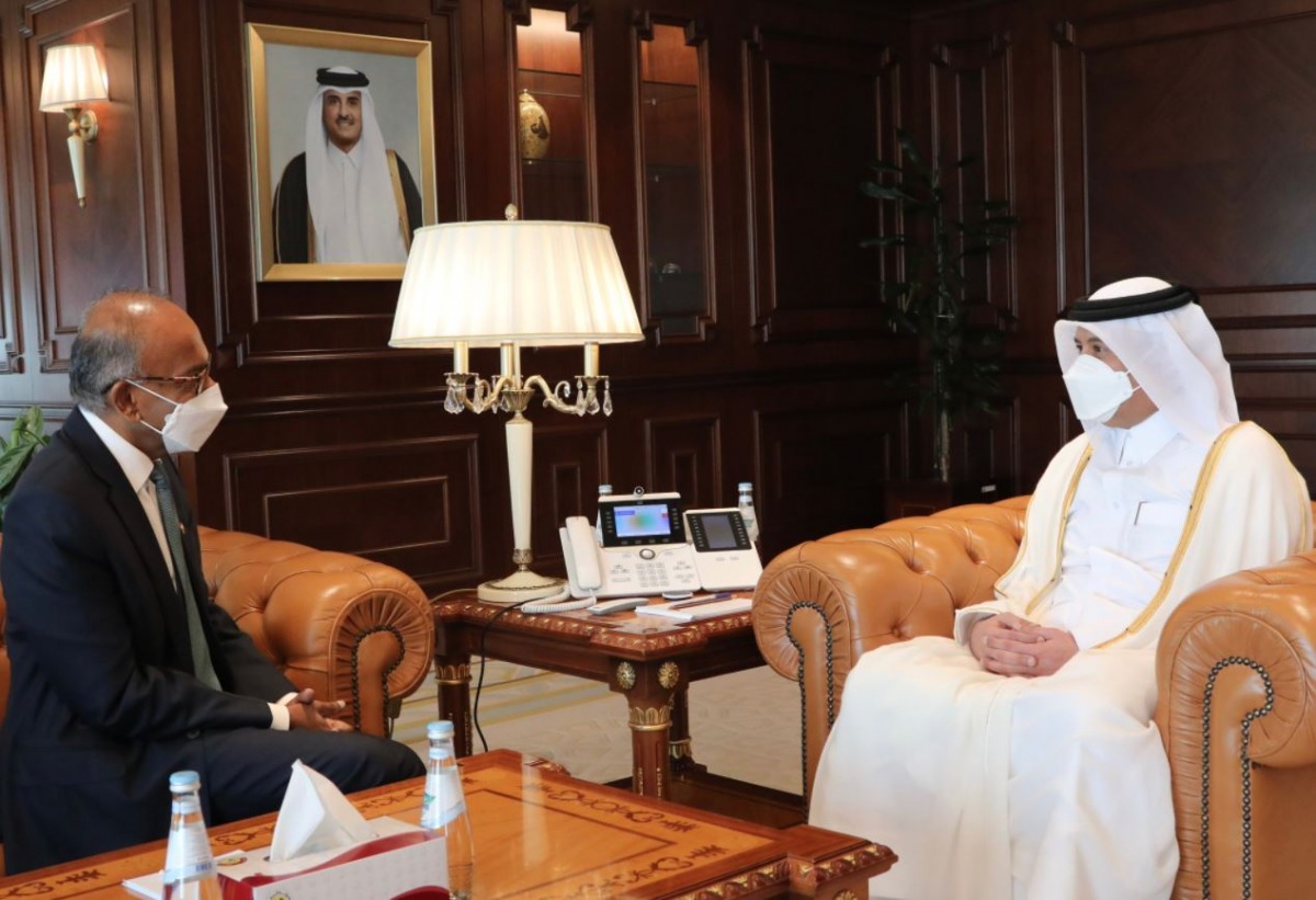 الشرق