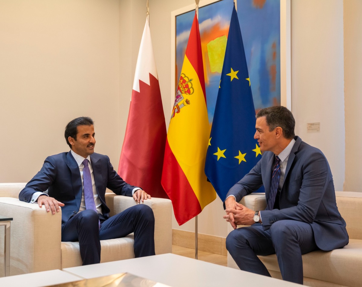 صاحب السمو ورئيس الوزراء الإسباني يعقدان جلسة مباحثات رسمية