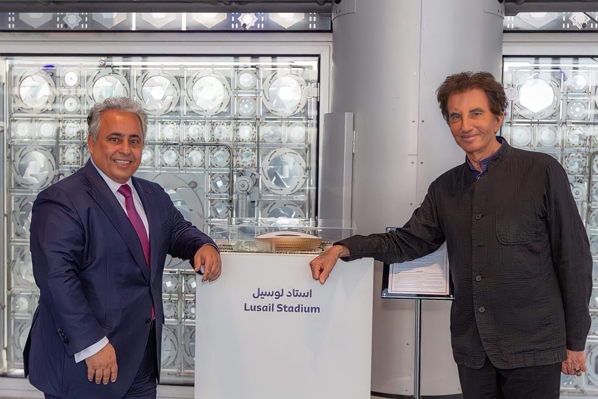 إزاحة الستار عن لوحة شكر لدولة قطر على مساهمتها في مشروع بيت اللغة العربية في باريس