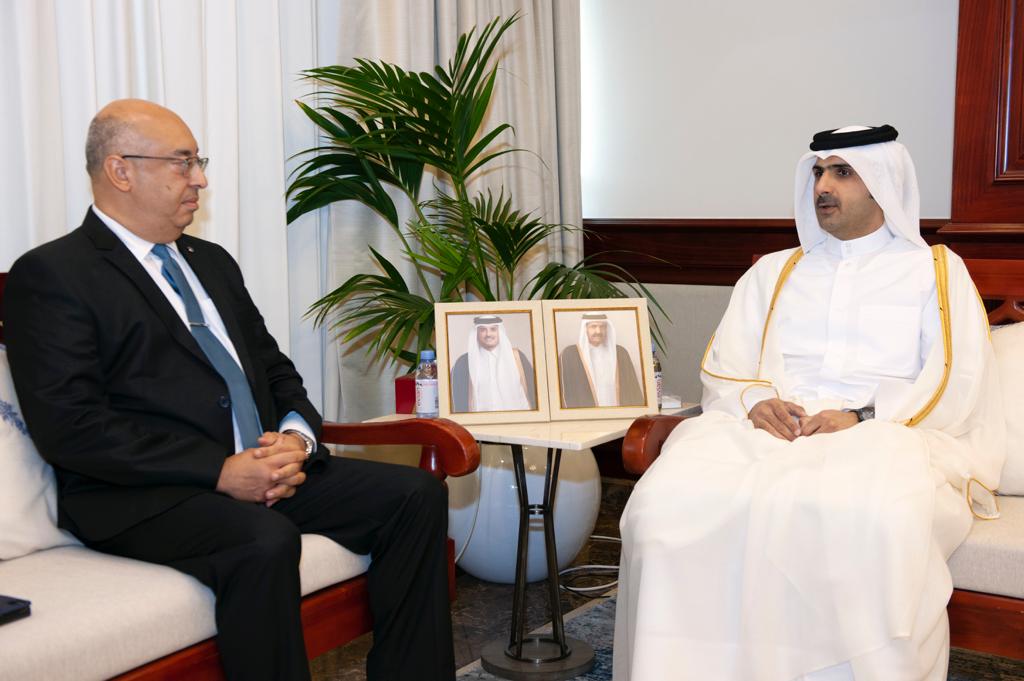 وزير الثقافة يلتقي مدير اليونسكو بالدوحة