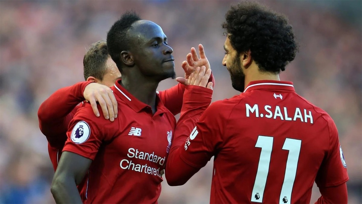 الميرور تكشف : صلاح سبب رحيل ساديو ماني عن ليفربول