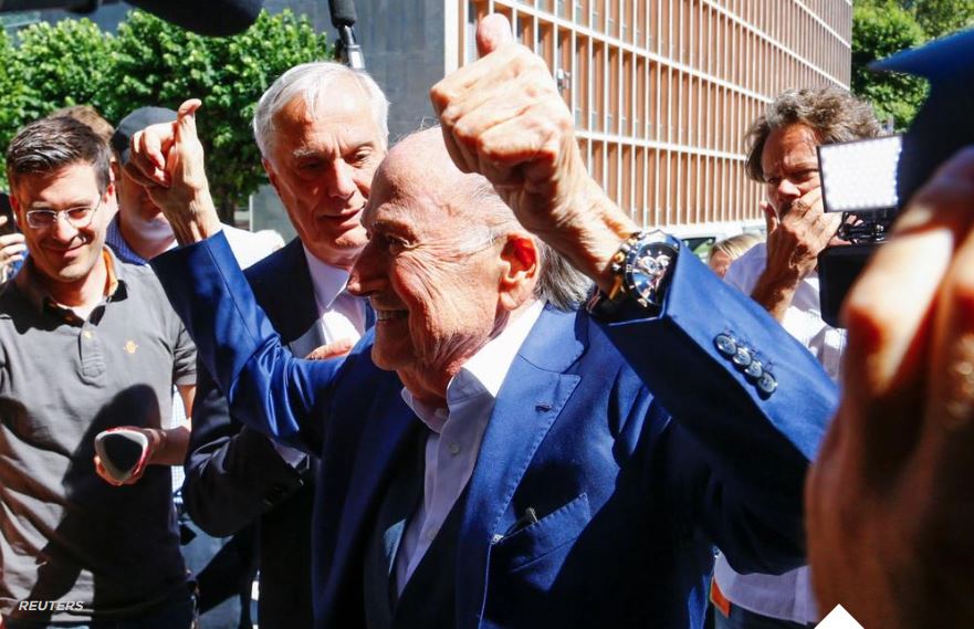 القضاء السويسري يبرئ بلاتر وبلاتيني من تهم تتعلق بالاحتيال