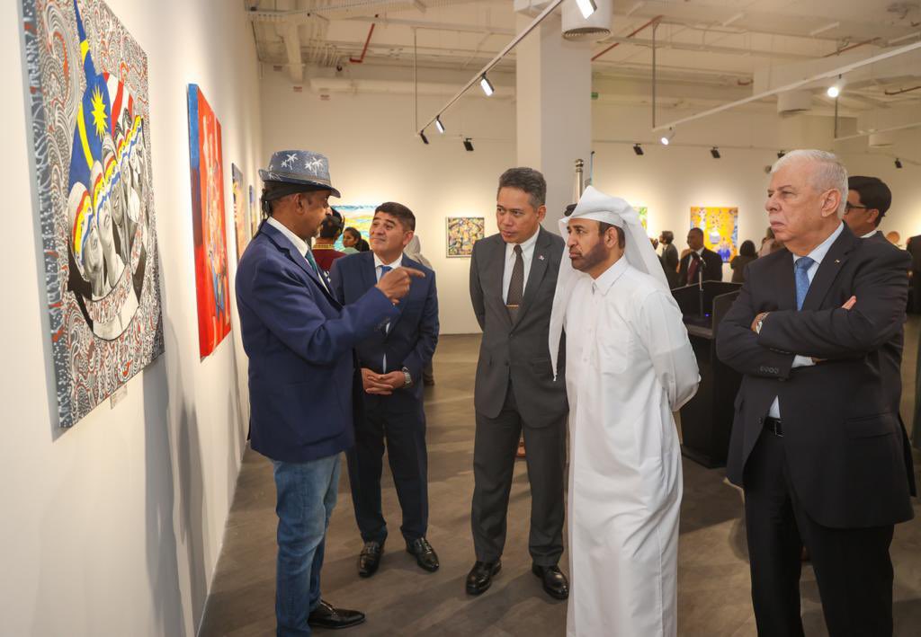الشرق