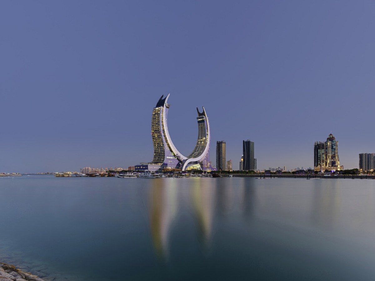 الشرق