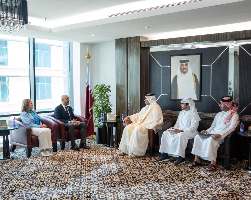 الشرق