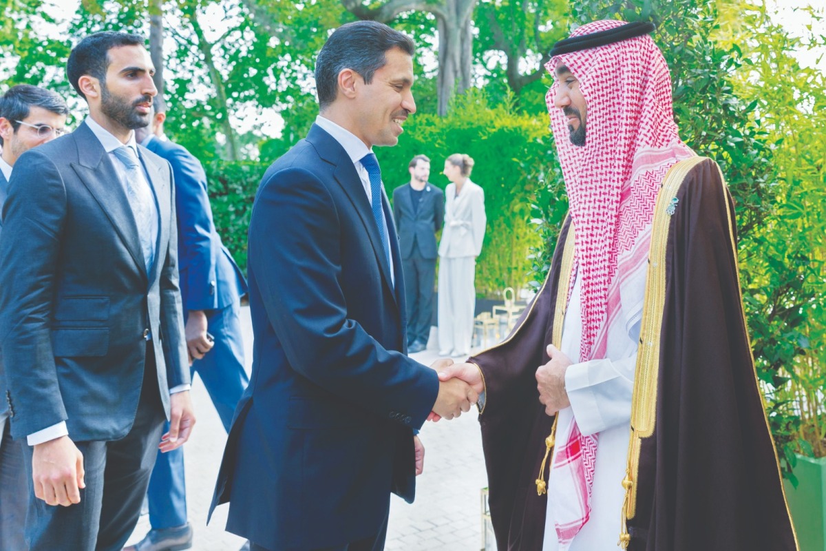 الشرق