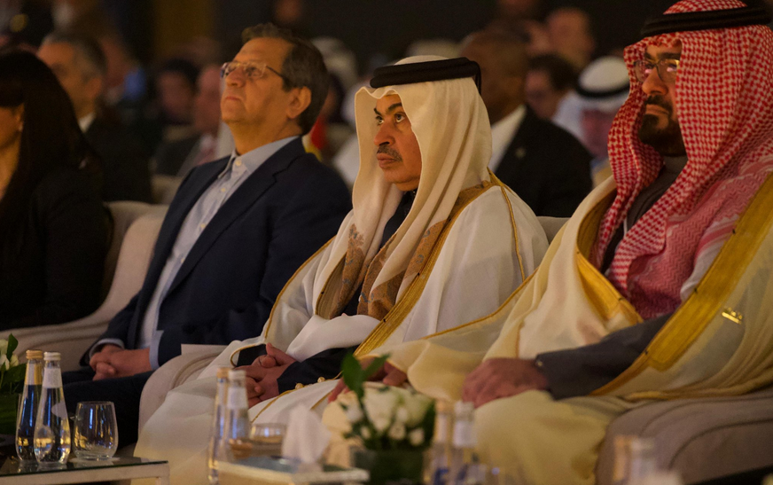 الشرق