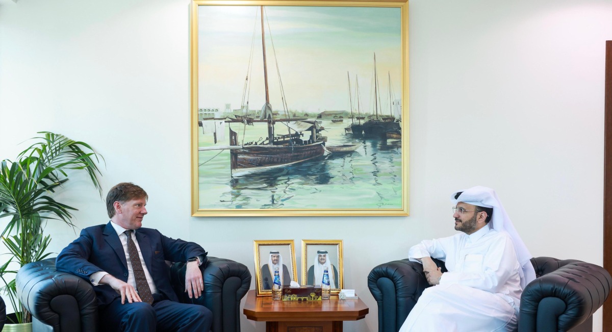 مستشار رئيس مجلس الوزراء يجتمع مع مبعوث المملكة المتحدة الخاص إلى السودان