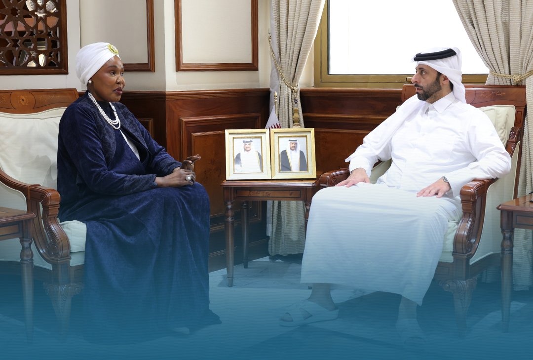 وزير البلدية يجتمع مع سفير جمهورية جنوب السودان