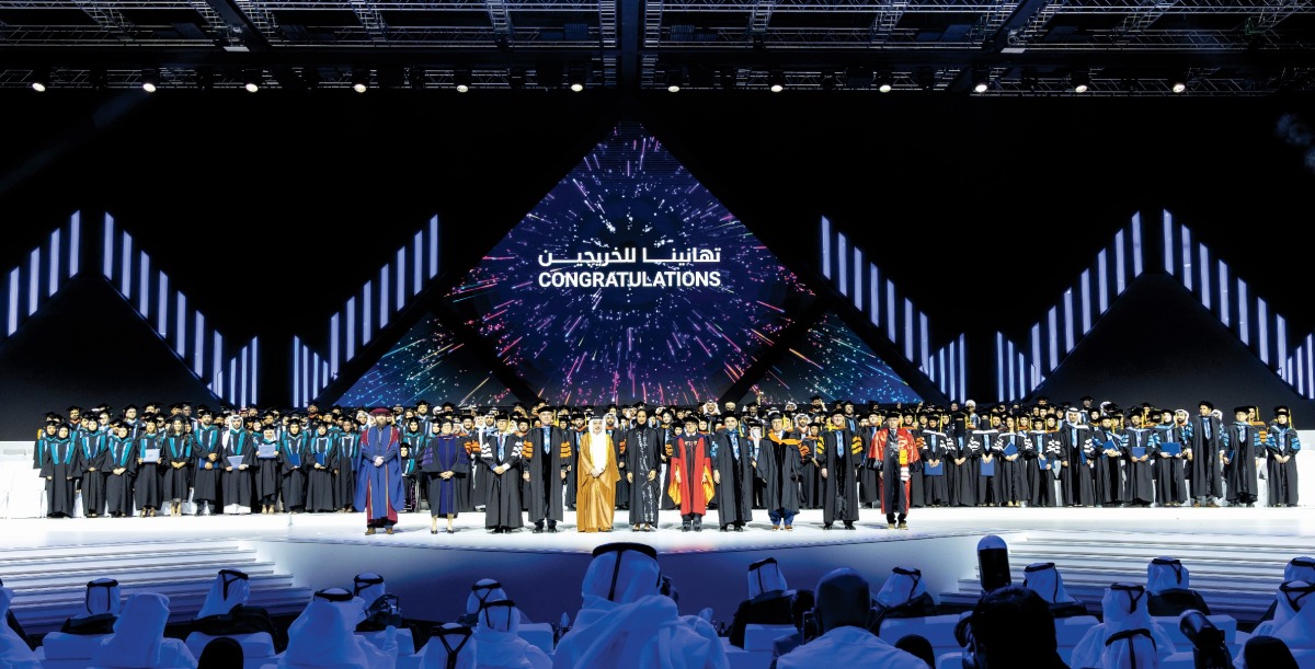 الشيخة هند بنت حمد تشهد تخرج أكبر دفعة في جامعة حمد بن خليفة
