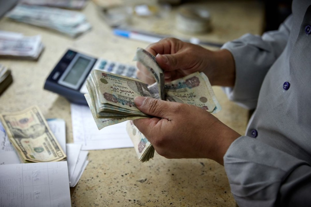 هبوط سريع للدولار في مصر