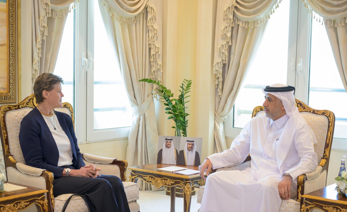 وزير الدولة للشؤون الداخلية يجتمع مع نائب مستشار الأمن القومي بالمملكة المتحدة