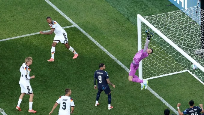 فيفا يحسم الجدل حول هدف ألمانيا الملغى أمام باراغواي