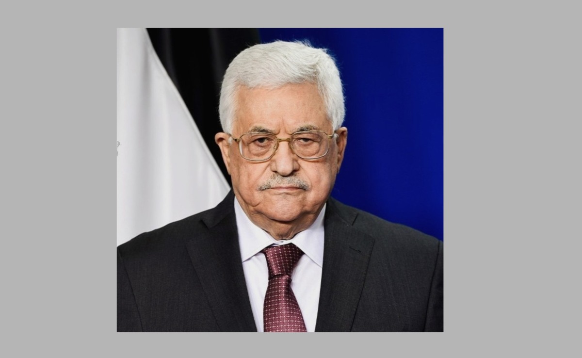 ‫ الرئيس الفلسطيني يصل الدوحة لتقديم العزاء في فقيد الوطن الكبير