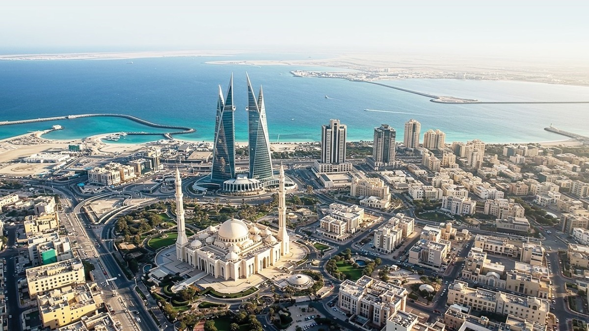 البحرين تعلن استهداف إيران لأجهزة الملاحة الجوية المدنية دون تأثير على العمليات