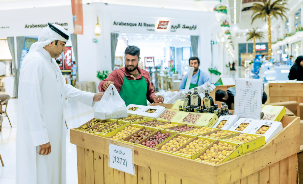 5232 كيلو من مبيعات الرطب المحلي في المجمعات